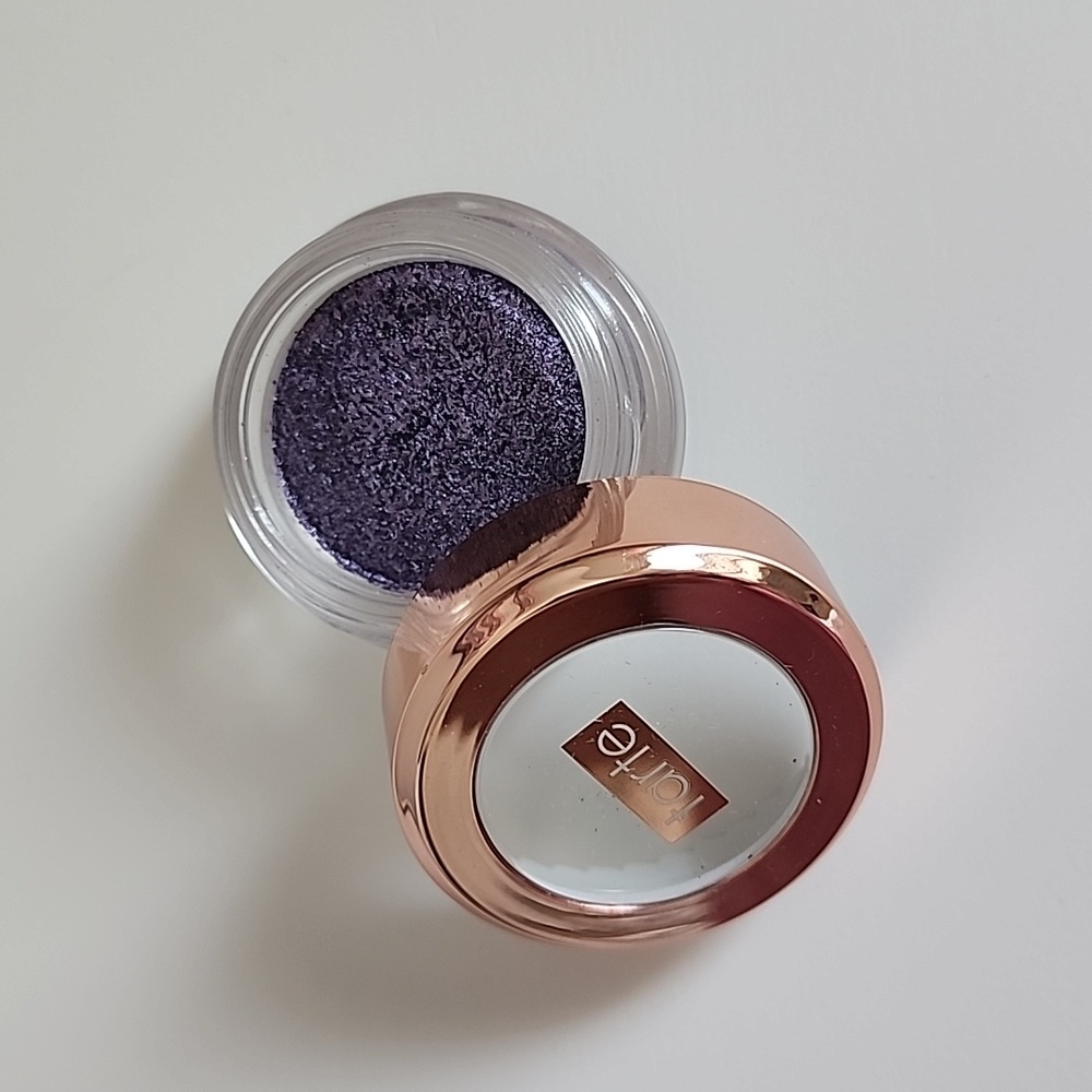 Tarte Chrome Pot Eyeshadow in Unleashed